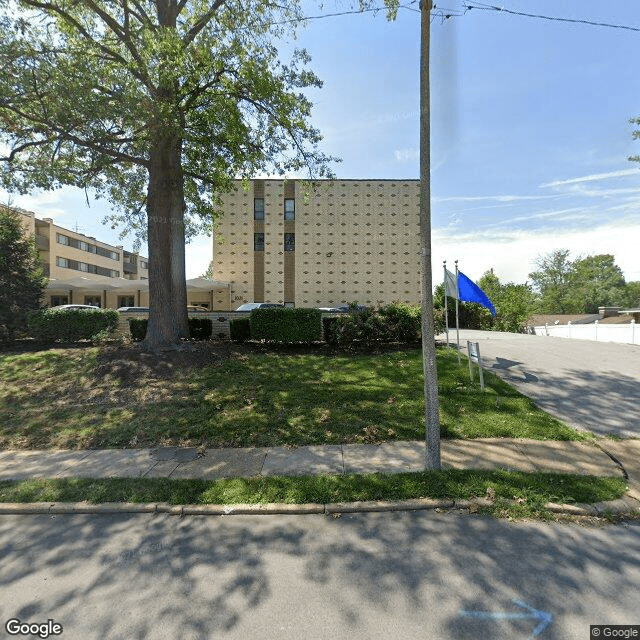 street view of Fountainebleau Apartments