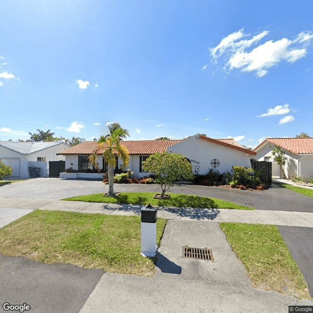 street view of Reyes Senior Care of Miami