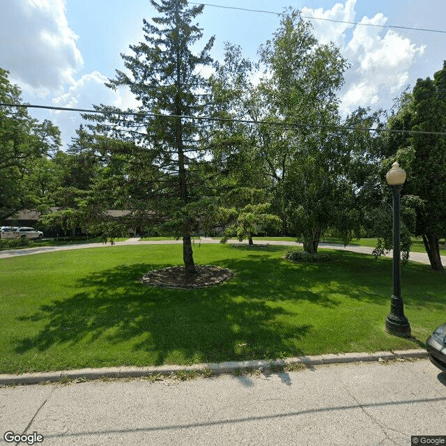 street view of Woodland Manor