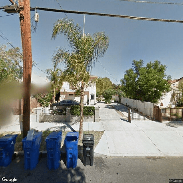 The Cottages of Lake Balboa 2 