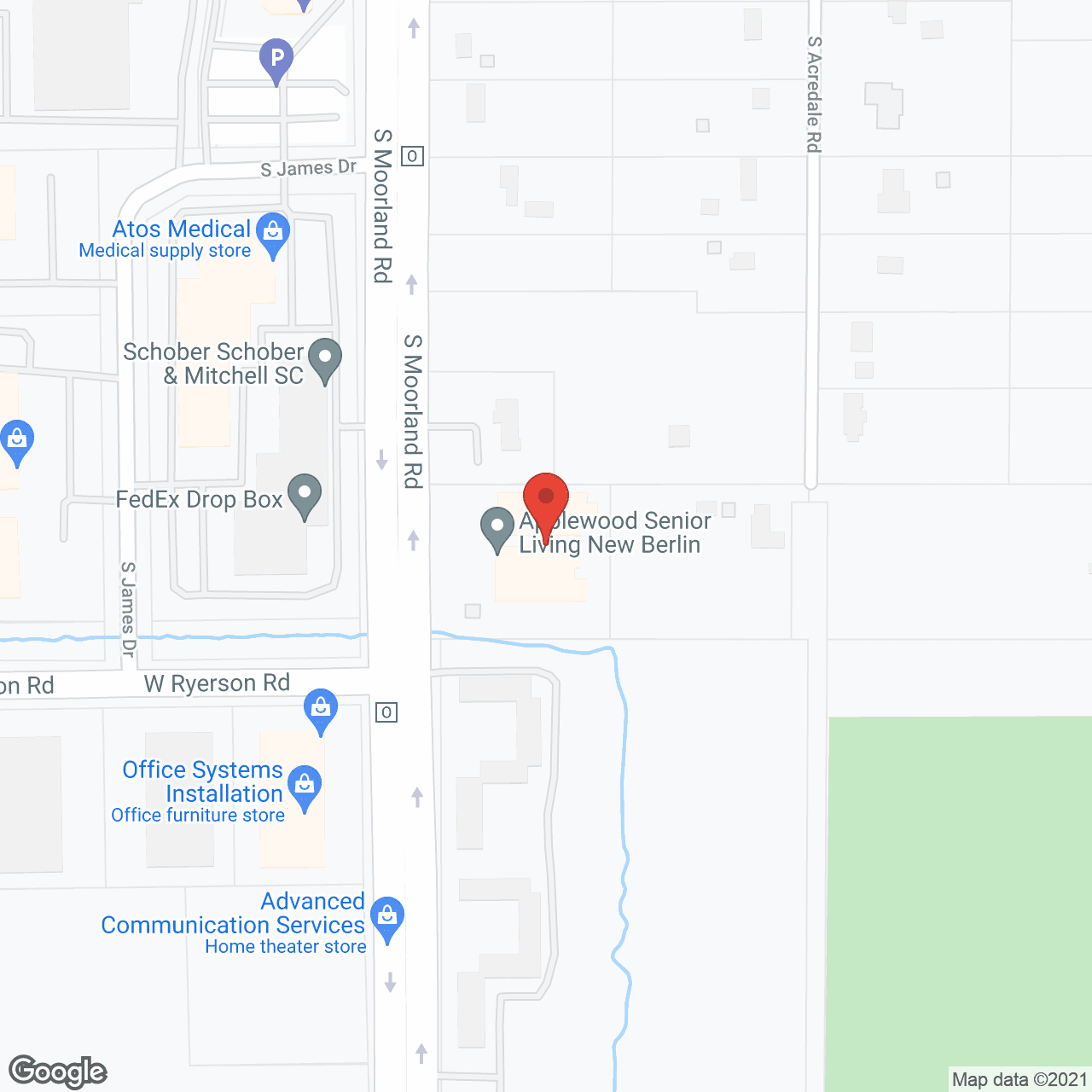 Robins Landing at New Berlin in google map