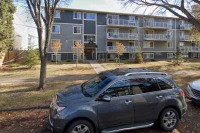 Photo of Eastwoods Apartments
