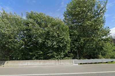 Photo of Lakeside Gardens on Wiser Lake