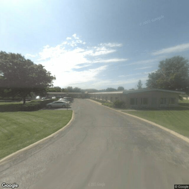 Holmes Lake Manor 