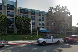 street view of Chateau La Jolla
