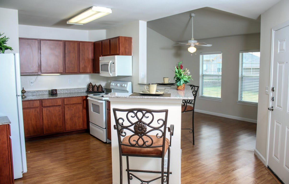 Cobblestone Manor in-unit kitchen