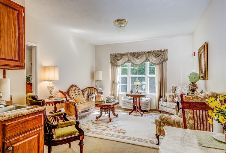 Charter of Cleveland  Assisted Living  Cleveland, TN 37312  7 reviews