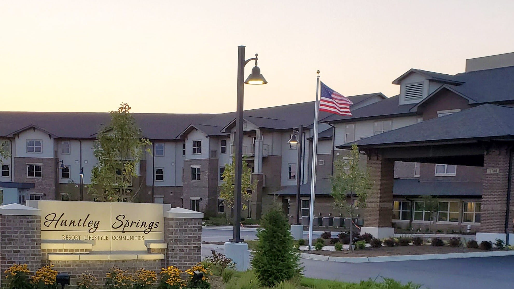 Huntley Springs Retirement Resort outdoor common area