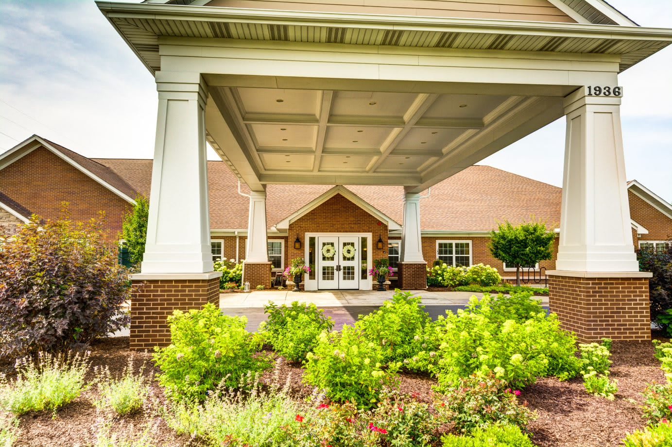 The Auberge at Naperville community exterior