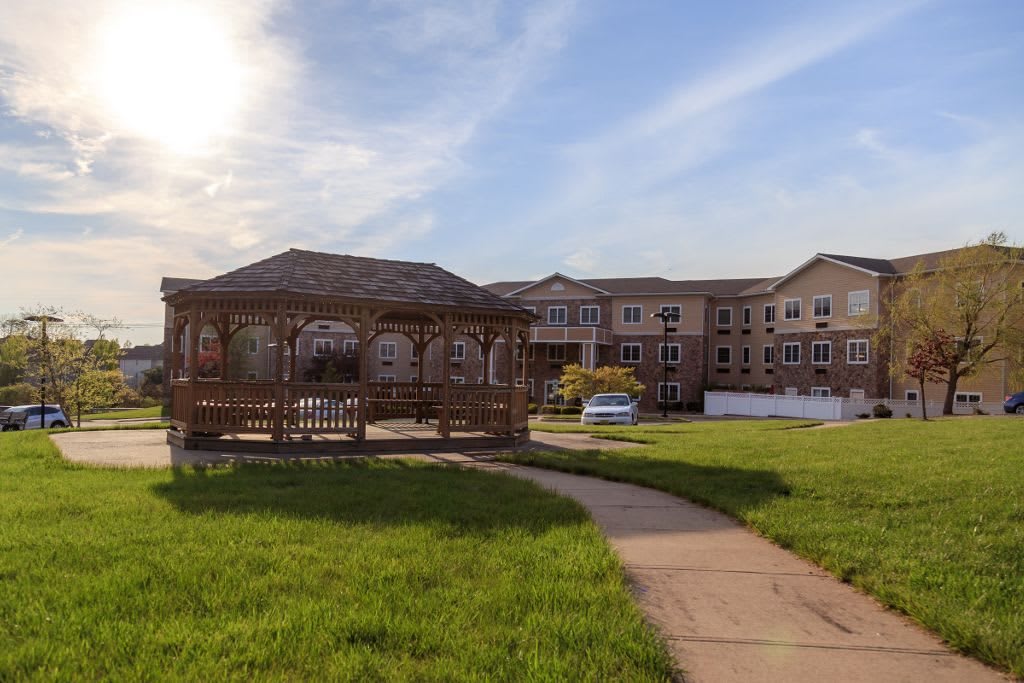 Bentley Commons at Paragon Village outdoor common area