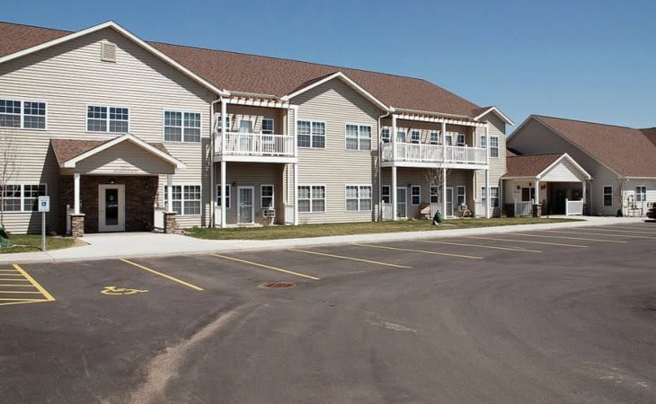 Milestone Senior Living Eau Claire community exterior