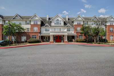 Photo of Charter Senior Living at Woodholme Crossing
