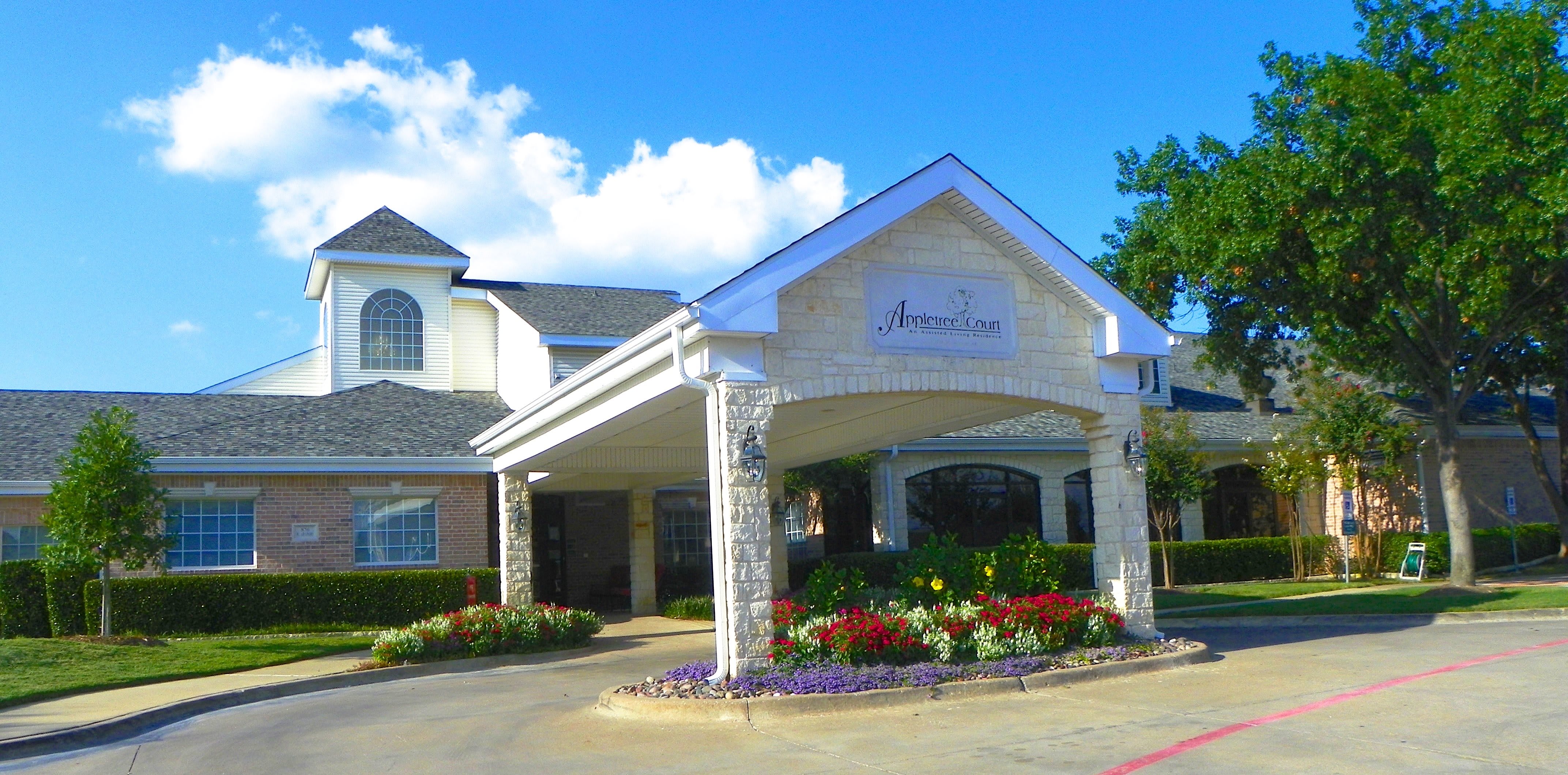 Appletree Court Assisted Living community exterior