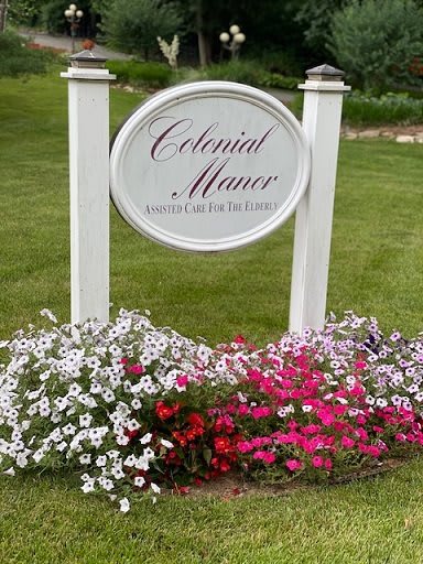 Colonial Manor Hackettstown community exterior