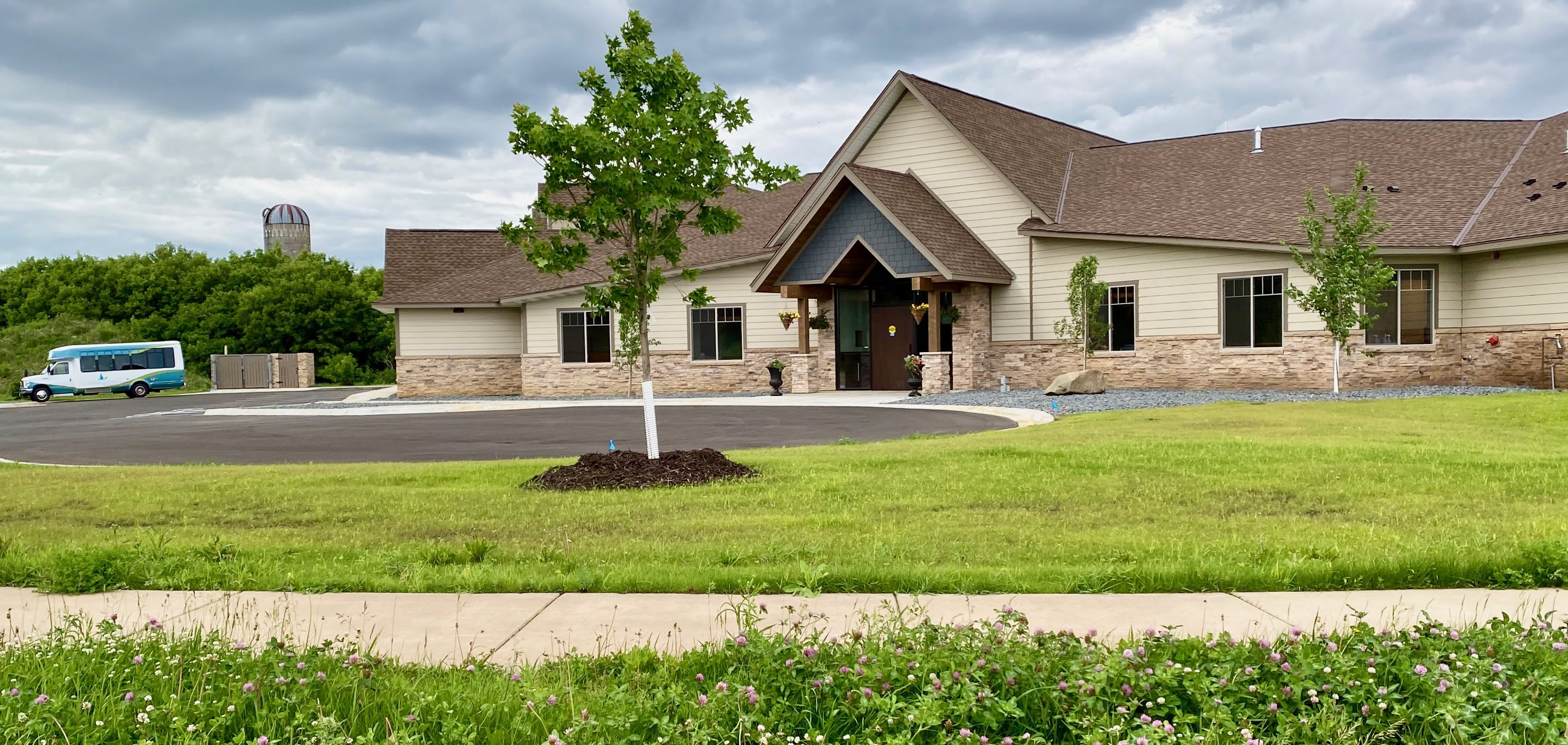 Eagle Ridge Senior Living community exterior