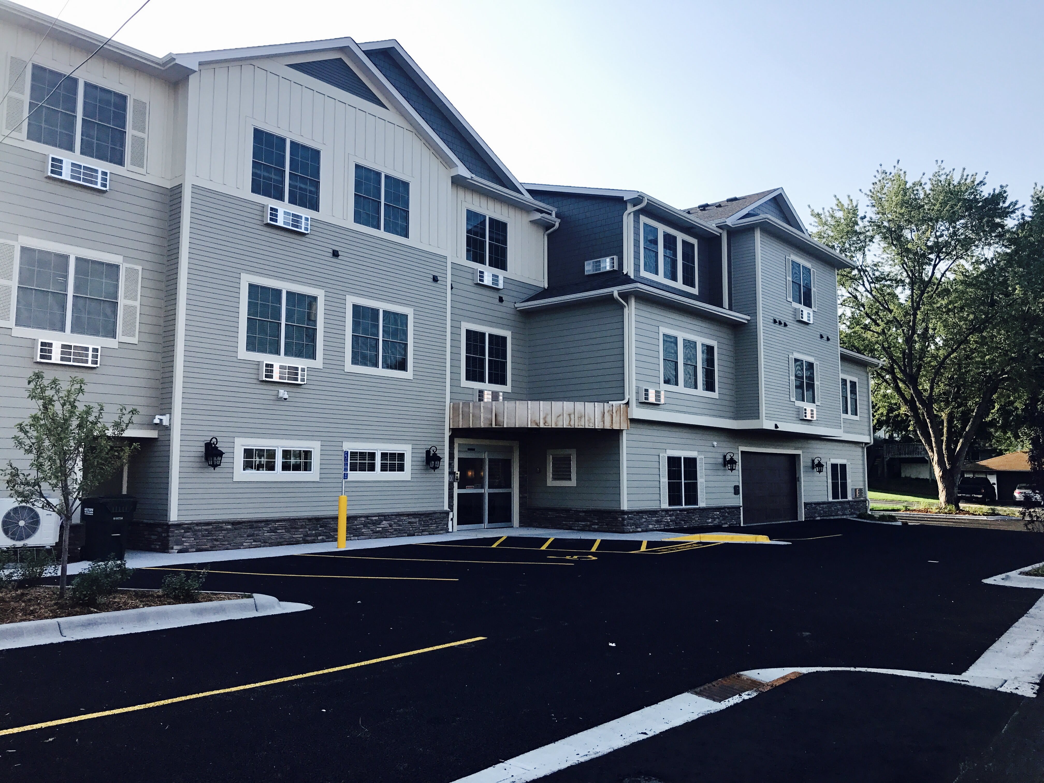 138 Assisted Living Facilities near Brooklyn Park, MN | A Place for ...