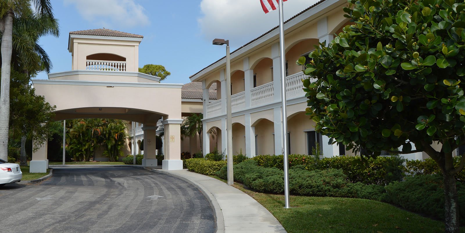 Photo of Courtyard Gardens of Jupiter