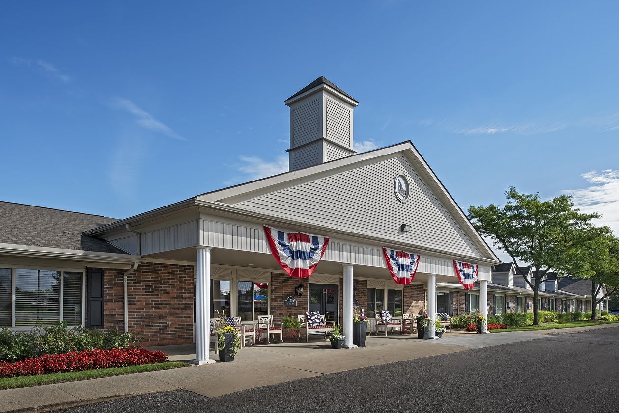 American House Sterling Heights Senior Living community exterior