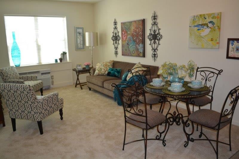 Allisonville Meadows Assisted Living in unit seating area