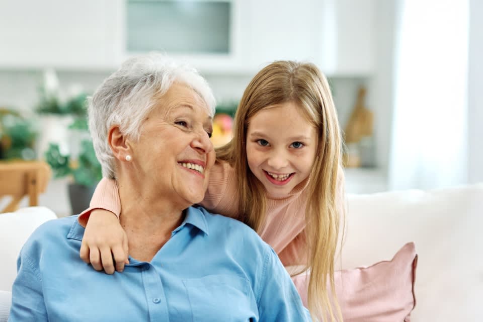 10 Gifts for Mothers in Nursing Homes