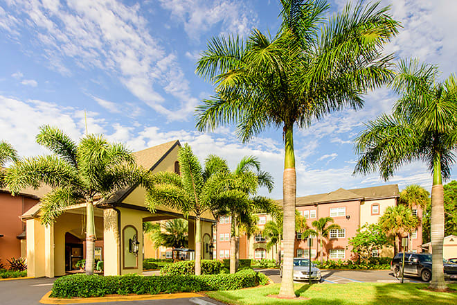 Brookdale College Parkway | Independent Living | Fort Myers, FL ...