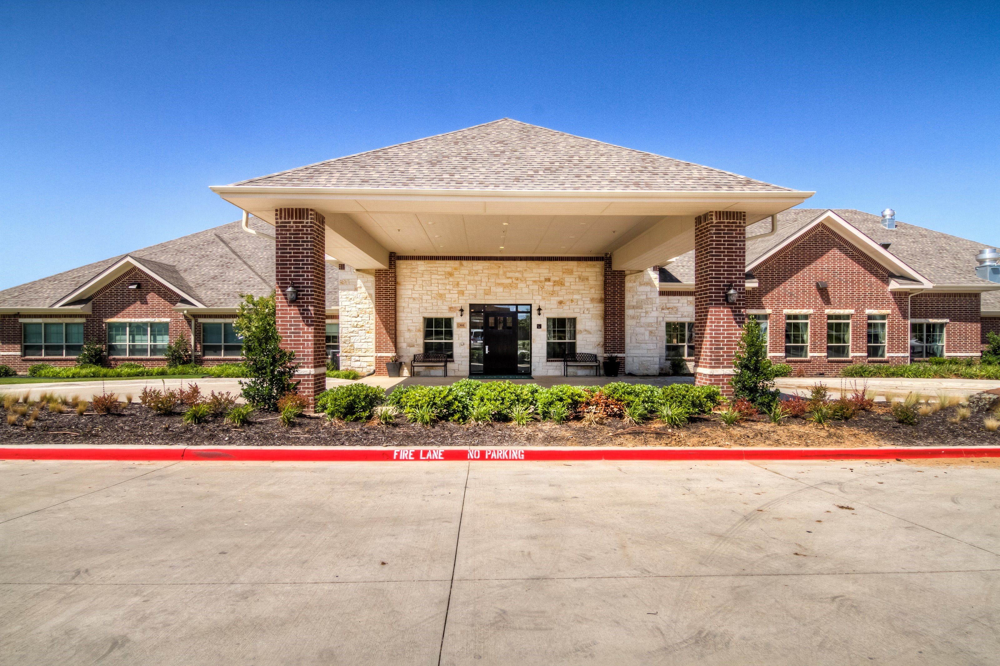 Elk Creek Assisted Living & Memory Care | Burleson, TX 76028 | 14 ...