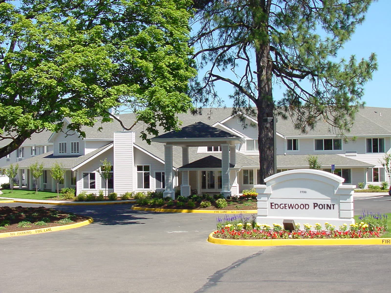 Edgewood Point Assisted Living and Memory Care | Beaverton, OR ...