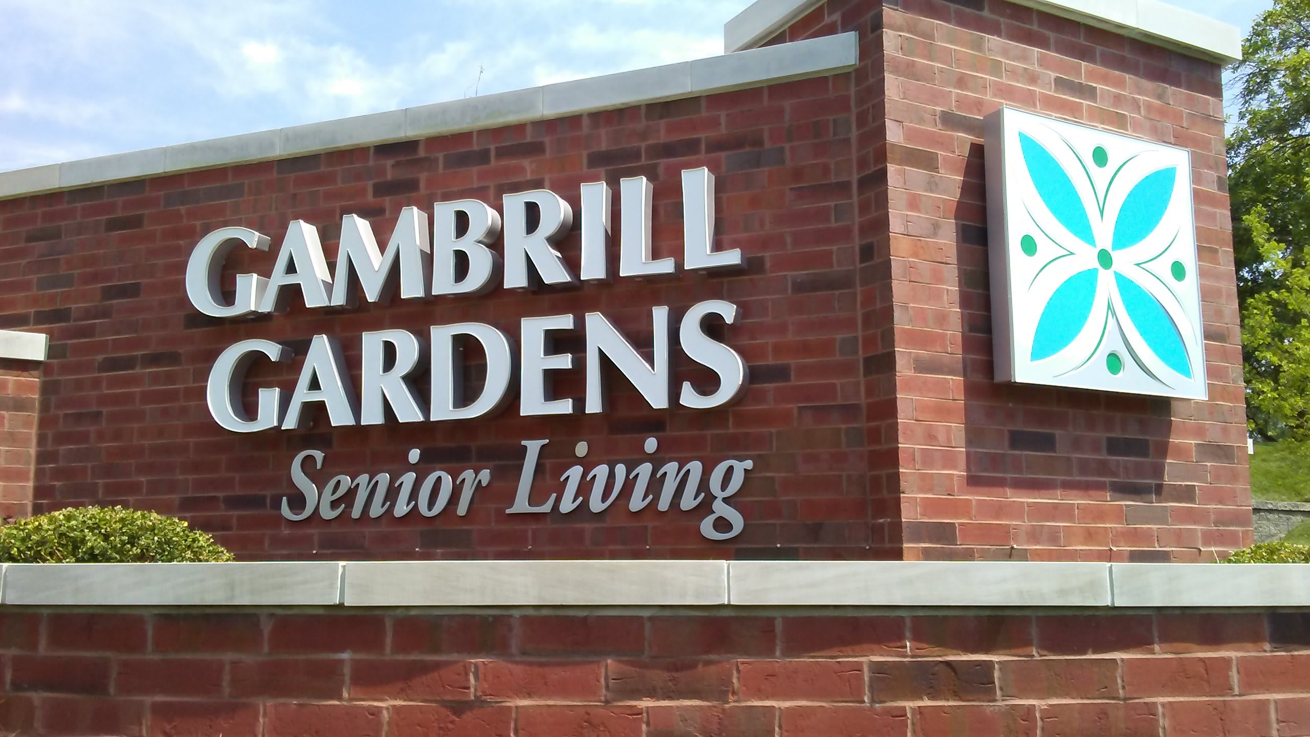 Victorian Gardens - Independent Senior Living, Missouri