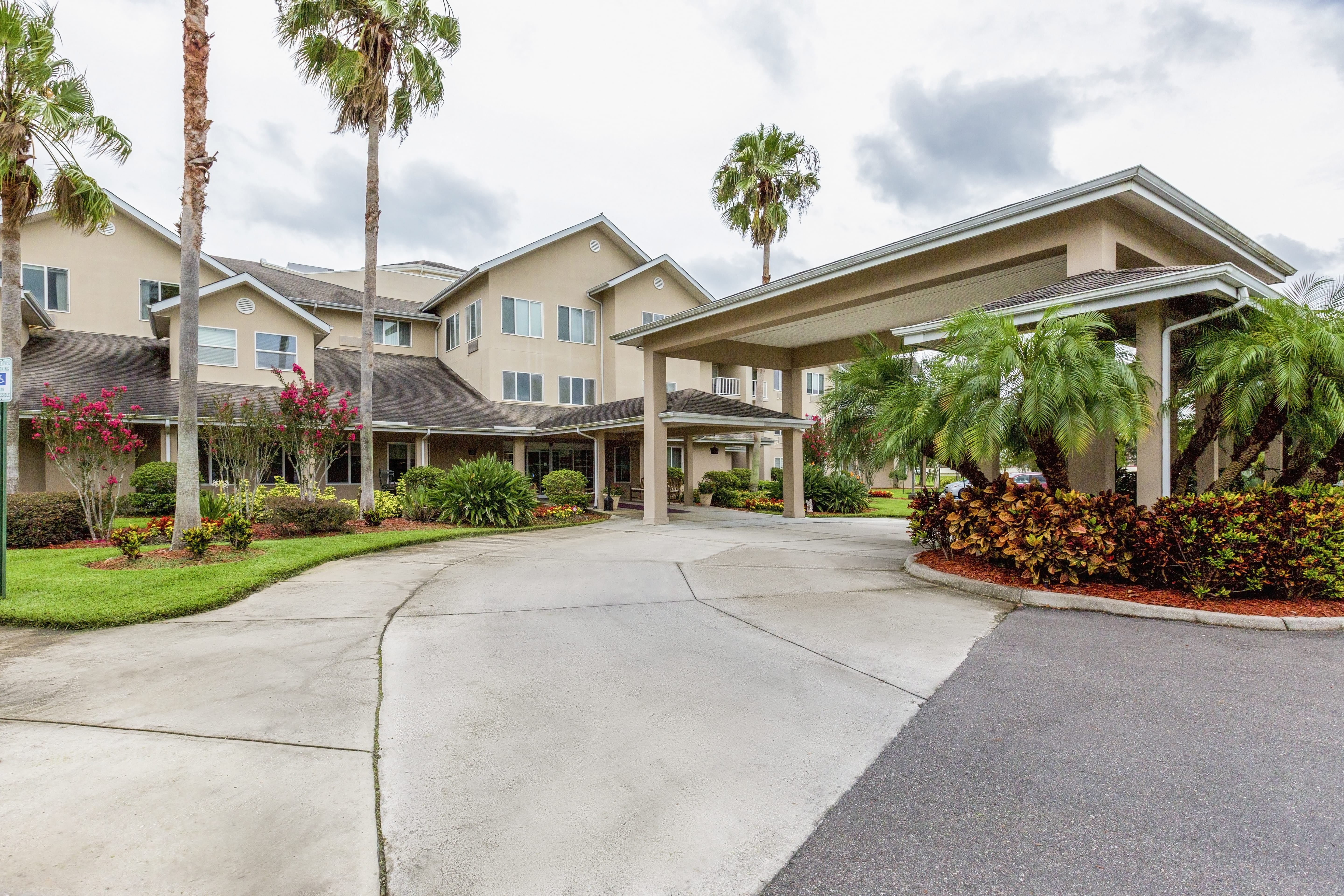 Holiday Azalea Park | Independent Living | Lakeland, FL 33803 | 69 reviews