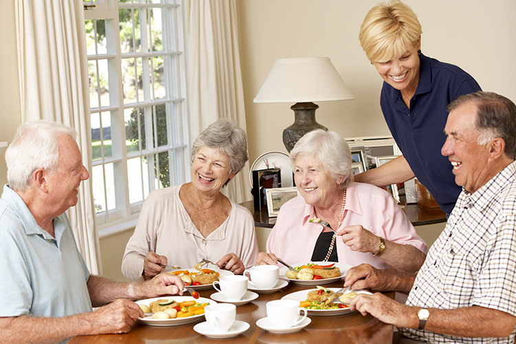 10 Benefits of Assisted Living Facilities - Grand Oaks