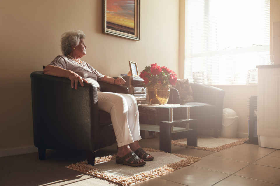Moving Parents to Senior Living: Making the Difficult Choice | A Place for  Mom